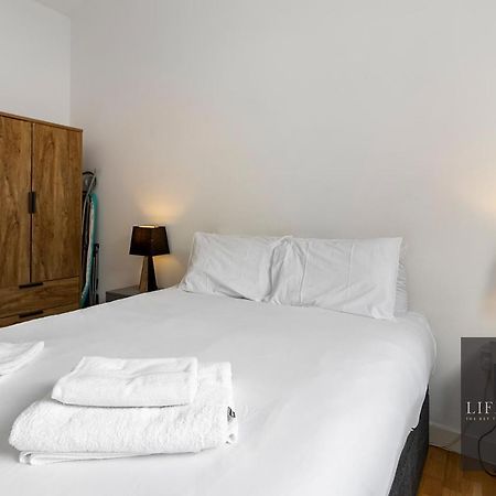 Smythen St, 2 Bed Apartment With Balcony Ексетър Екстериор снимка