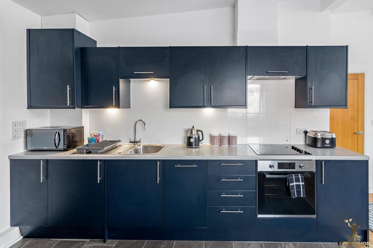 Smythen St, 2 Bed Apartment With Balcony Ексетър Екстериор снимка