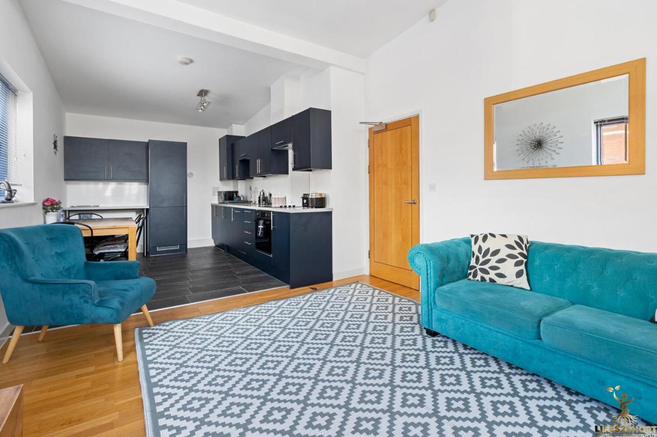 Smythen St, 2 Bed Apartment With Balcony Ексетър Екстериор снимка